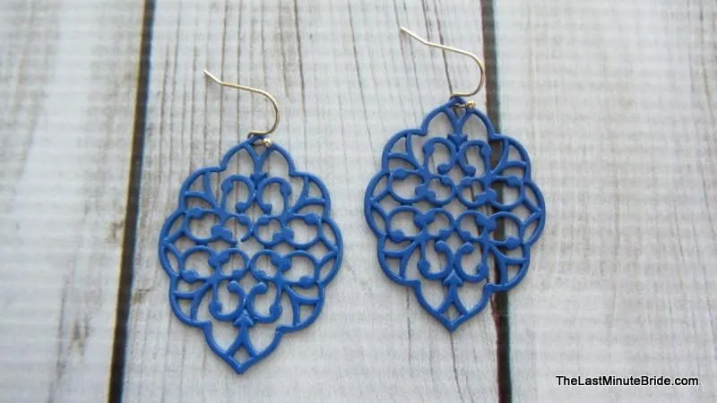 Airy Dangle Earrings
