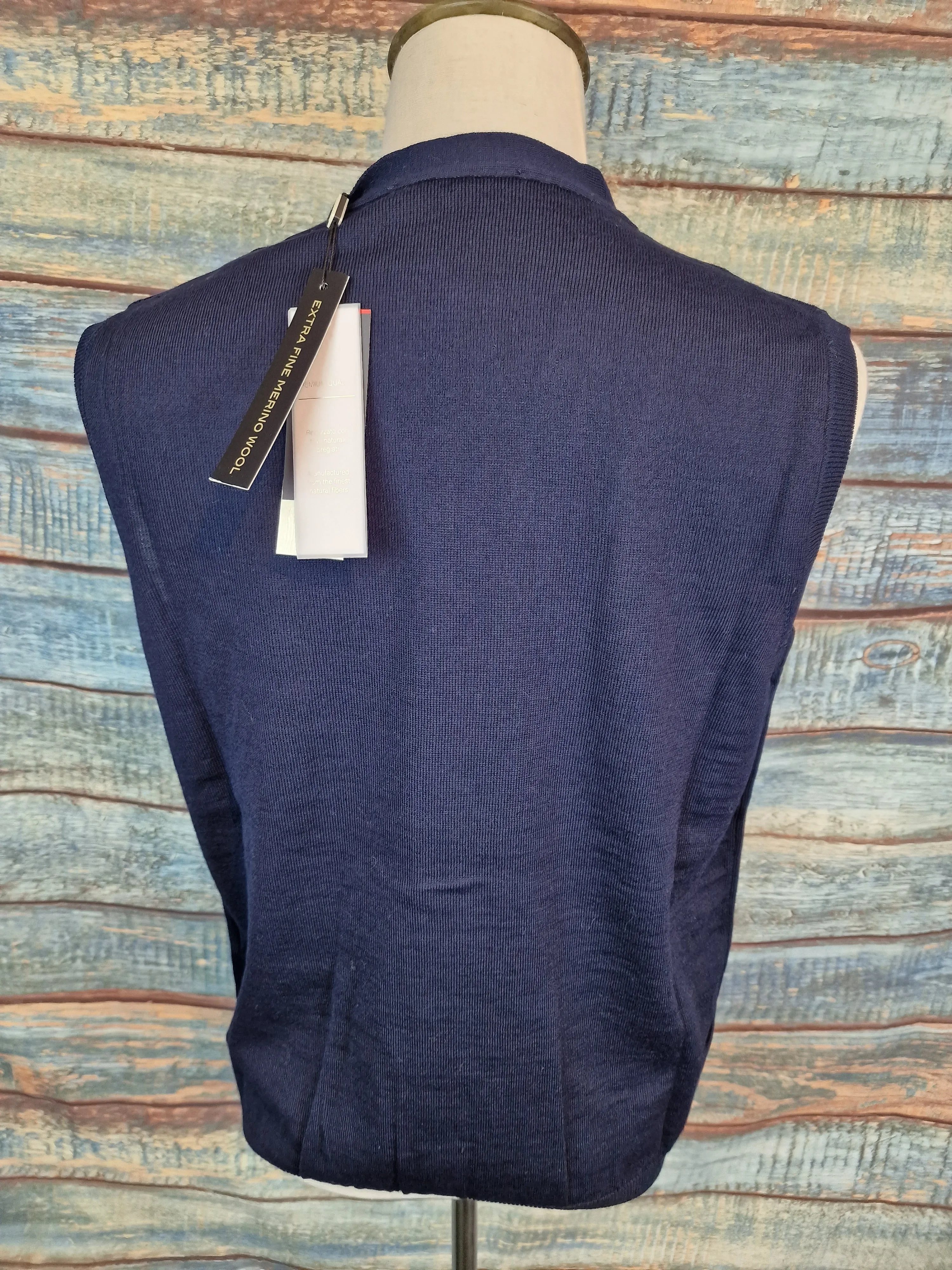LORENZONI Extra Fine Merino Wool sleeveless cardigan