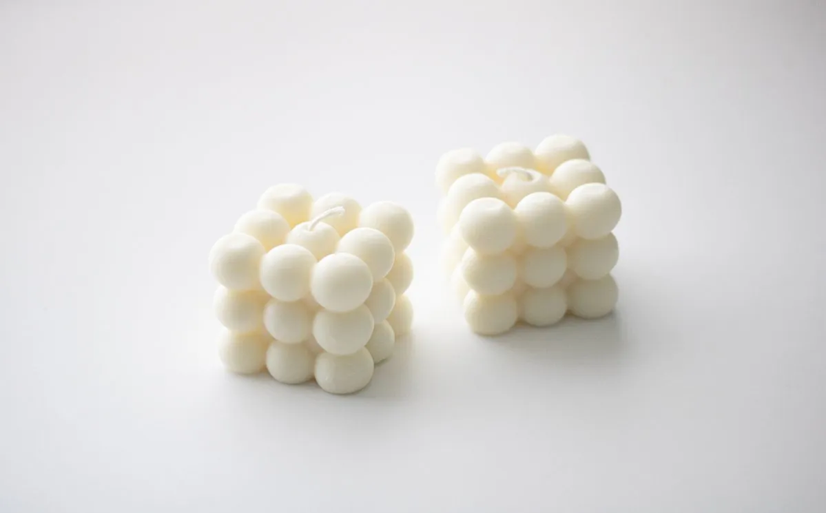 Minimal Bubble Candle